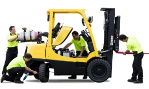 Покупаем запчасти и шины для погрузчиков, новые и бу